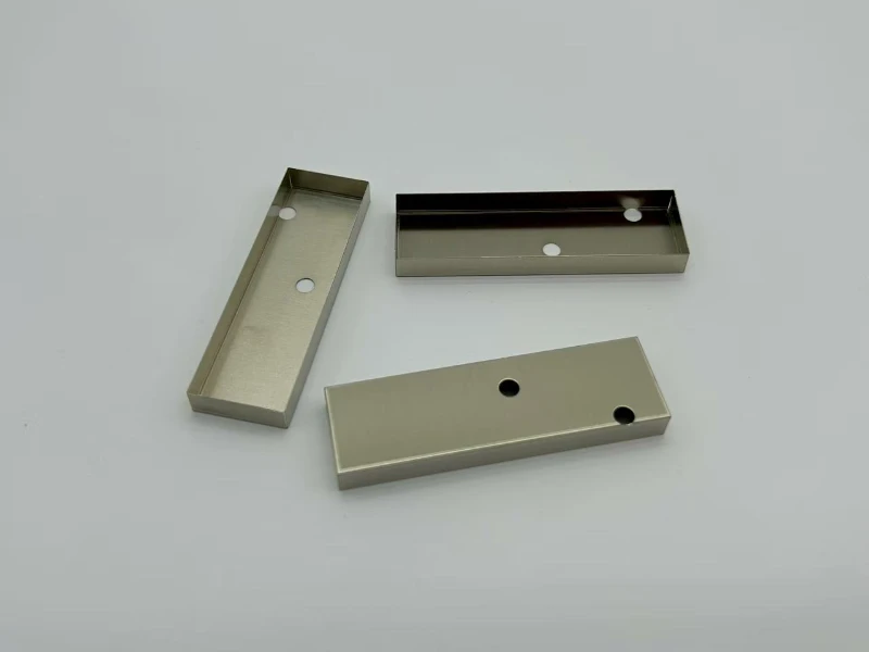 屏蔽罩4 Shielding Enclosure